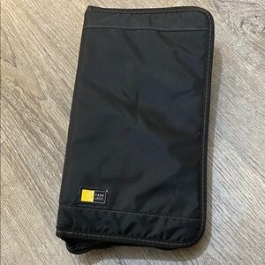 CASE LOGIC • CD /DVD case • 24 sheets